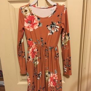 Girls dress